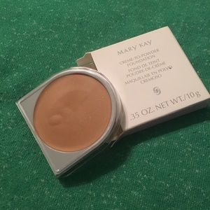 NEW Mary Kay Créme to Powder Foundation